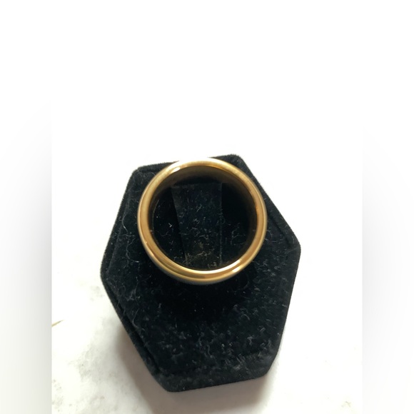 Titanium band 3 CZ stones GP edge & interior Size 8 Two tone Smooth finish - Picture 7 of 7